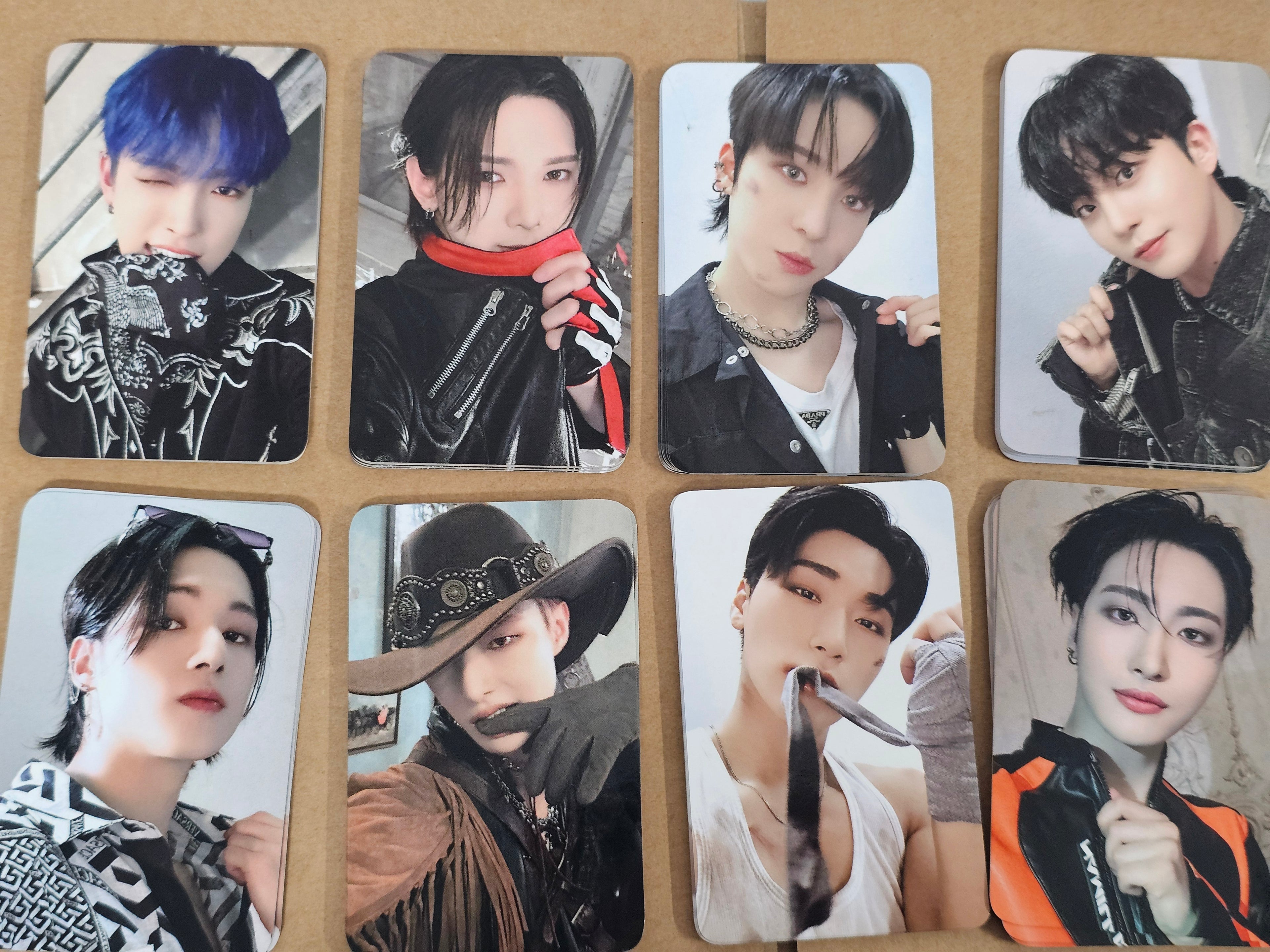 ATEEZ photocard (past event)